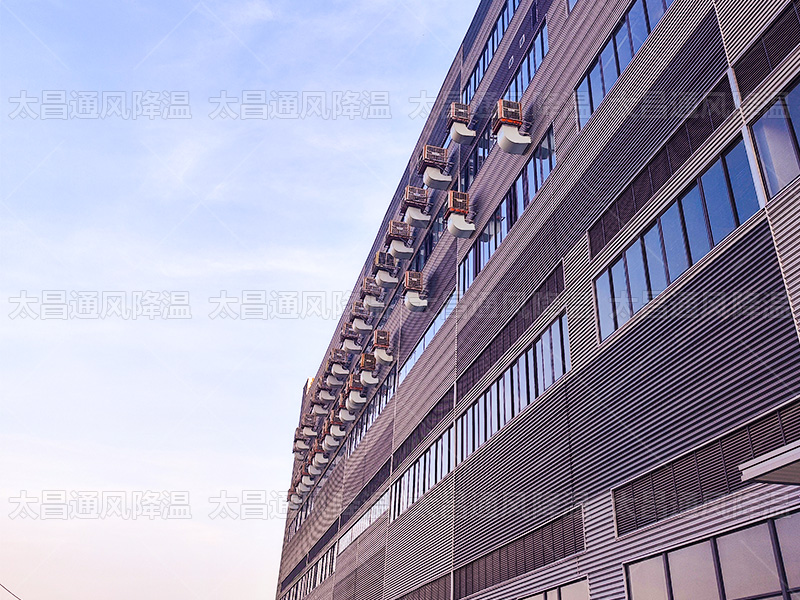  潤東方環(huán)?？照{(diào)系統(tǒng)：引領(lǐng)高效蒸發(fā)式冷卻技術(shù)革新