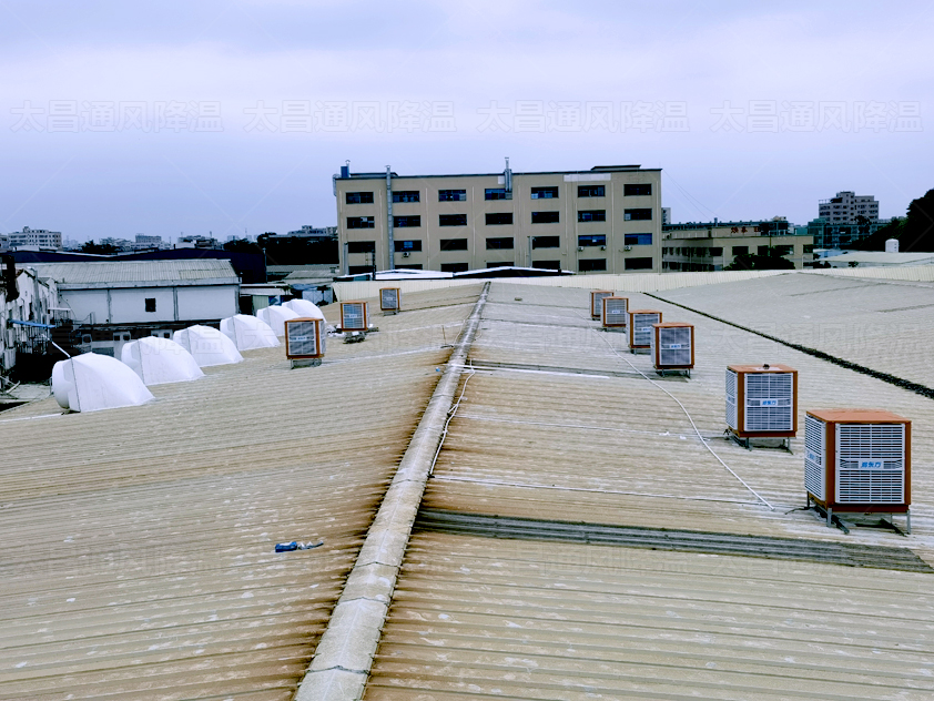 大型電子廠工位人員密集，如何通風(fēng)降溫呢？