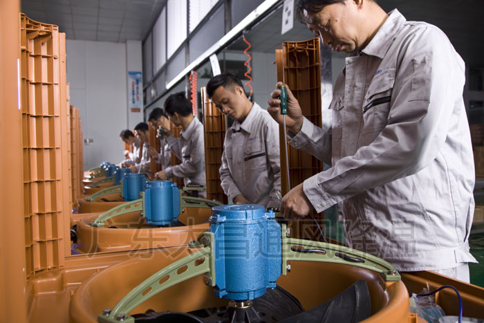 環(huán)?？照{(diào)生產(chǎn)線