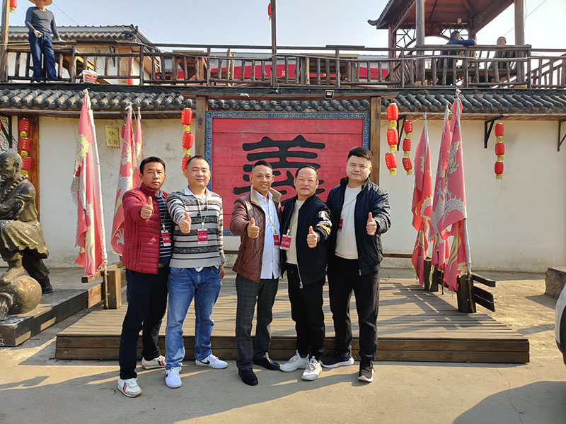 潤(rùn)東方環(huán)?？照{(diào)團(tuán)隊(duì)出游