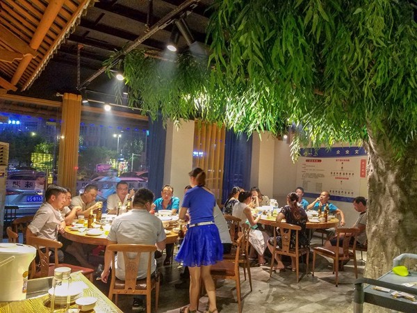 8月9日，太昌公司聚餐活動